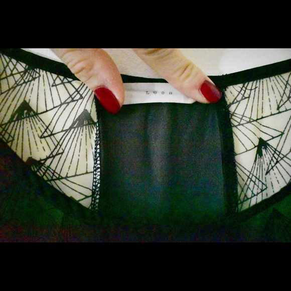 Lush Sheer Boho Geometric Top - Picture 3 of 3